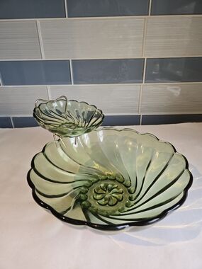 Hazel Atlas Green Glass Two-Tier Serving Bowl - Elegant Home Art IOB